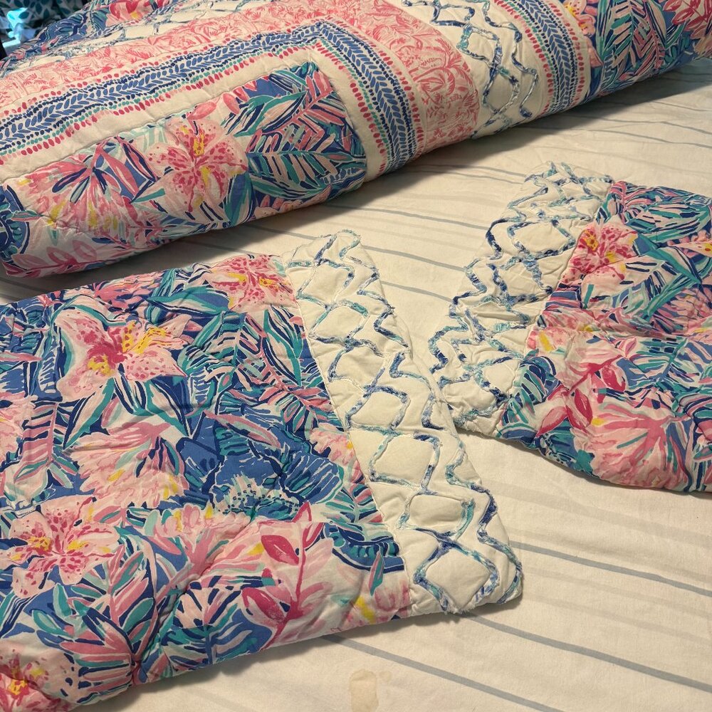 Lily Pulitzer/Pottery Barn full/queen size comforter and 2 standard shams